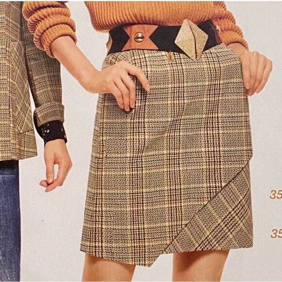 CABI PASTIME MINI SKIRT SIZE MEDIUM BROWN PLAID FRONT POCKETS SLIT - Picture 1 of 8